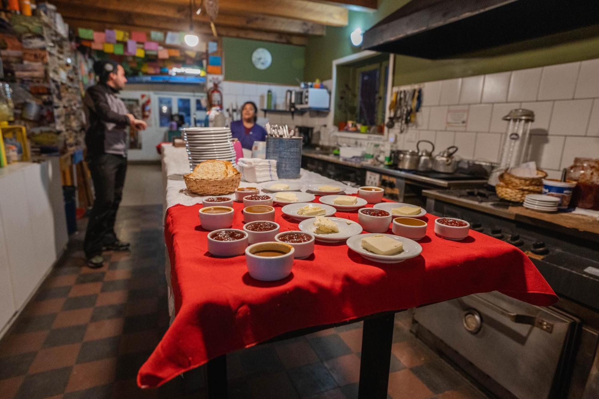 Alhue Patagonia Hostel San Martín de los Andes Buitenkant foto